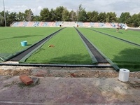 Instal·lació de gespa artificial al camp de futbol del Poliesportiu Municipal 8