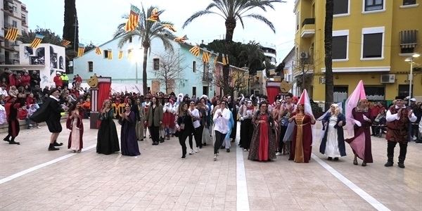 FALLES 2025 · Cavalcada Ninot Gran · Falla Barri del Carme